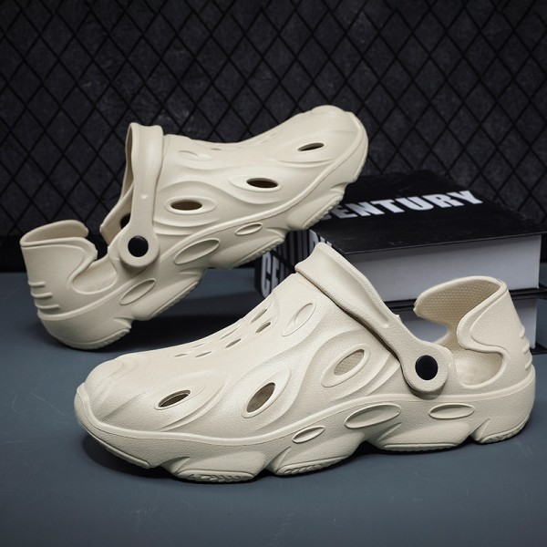 Men Fashion Hollow Lightweight Solid Color Sandals