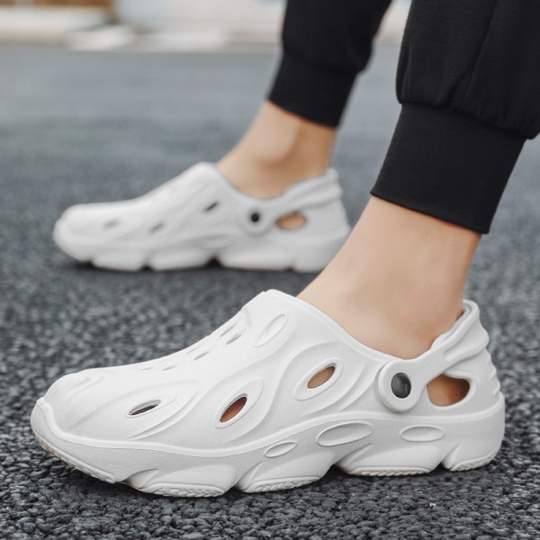 Men Fashion Hollow Lightweight Solid Color Sandals